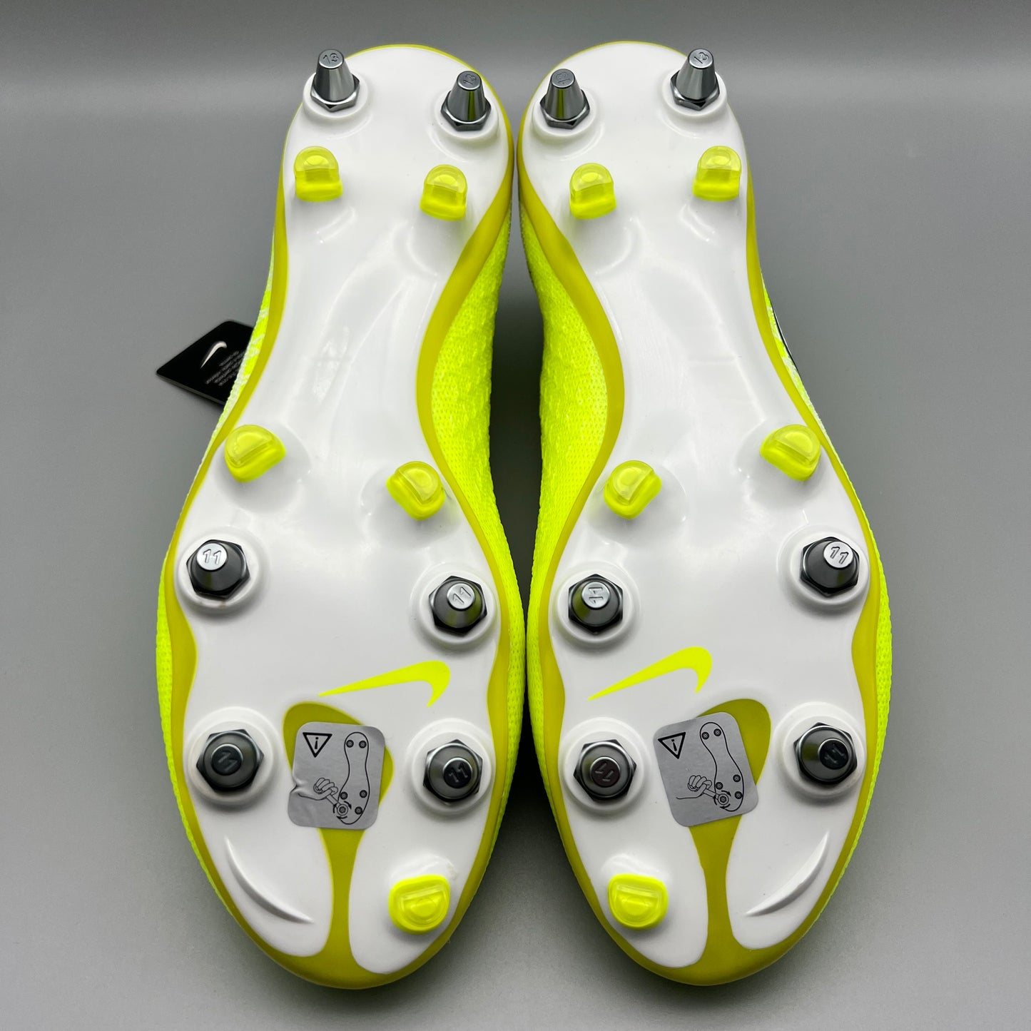Nike Phantom Vision Elite DF SG-Pro