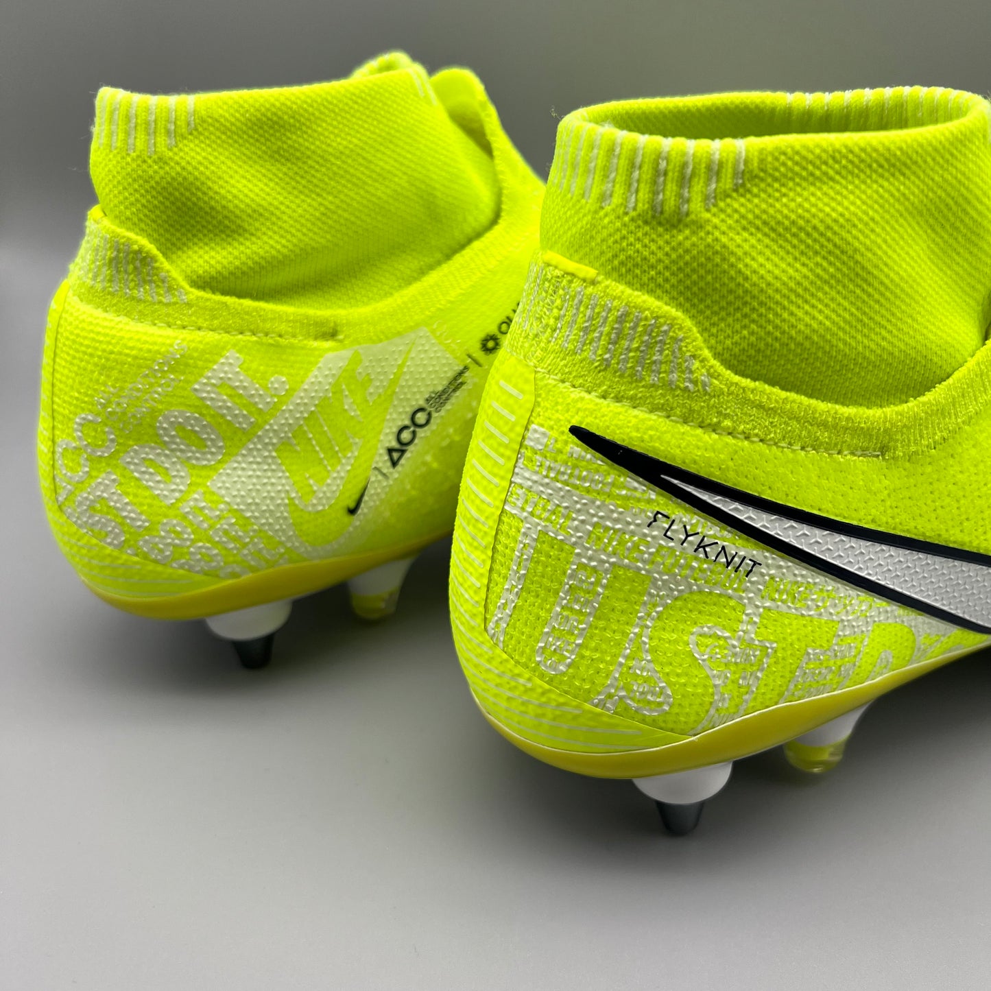 Nike Phantom Vision Elite DF SG-Pro